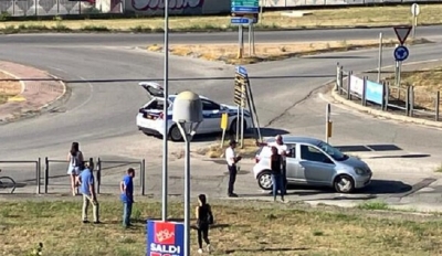 Grave una donna investita mentre si recava al lavoro in bicicletta