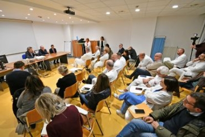 VISITA DEGLI ASSESSORI CALCINARO E CONSOLI ALL’OSPEDALE DI JESI: FOCUS SU PERSONALE, INVESTIMENTI E CANTIERI IN CORSO