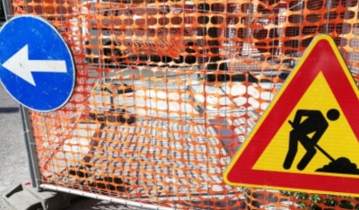 Da lunedì transito interrotto in via Pizzi