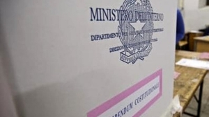 Invita al 'SI' sul referendum, dipendente rischia il posto