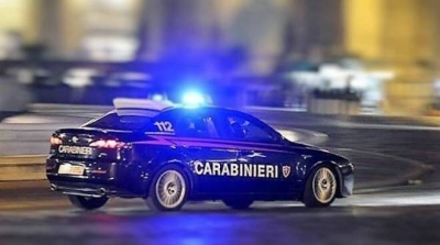 Guida un auto rubata, inseguito dai Carabinieri provova un incidente con 4 feriti