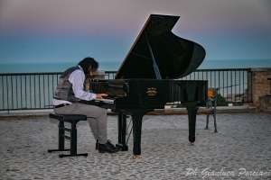 Piano Piano nel Borgo, pianoforti in cerca di pianisti al Vecchio Incasato