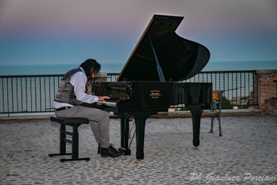Piano Piano nel Borgo, pianoforti in cerca di pianisti al Vecchio Incasato