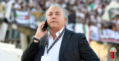 Ascoli Calcio - Rinnovato il consiglio d'amministrazione, che passa da 8 a 3 elementi: rinnovati anche i contratti di 4 calciatori