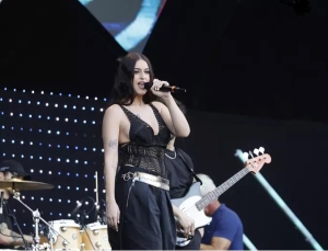 Ascoli: Gaia ospite del Memorial Troiani, notte di musica e solidariet&agrave;