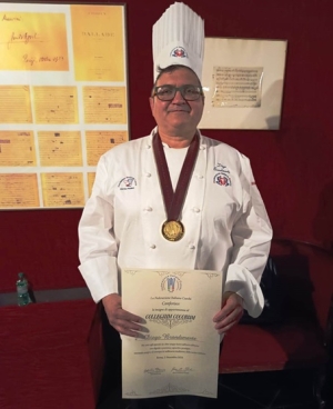 Prestigioso riconoscimento per lo chef sambenedettese Diego Brandimarte: insignito a Roma del "Collare Collegium Cocorum"