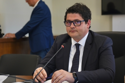 Teramo, Mariani (Pd) attacca: “Vogliono realizzare l’ospedale di Barbie”
