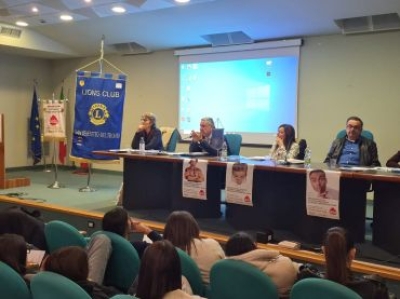 “Donazione, parlane oggi”: il Lions Club e l’Aido incontrano gli studenti del Liceo Classico di San Benedetto del Tronto