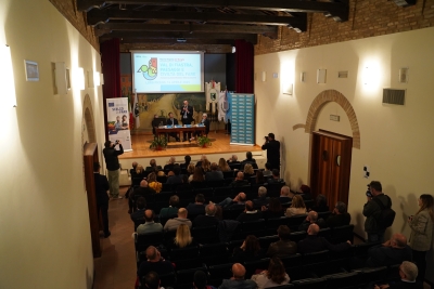 &ldquo;VAL DI FIASTRA, PAESAGGI E CIVILT&Agrave; DEL FARE&rdquo;: PRESENTATO A LORO PICENO IL PROGETTO FINANZIATO CON IL BANDO &ldquo;BORGO ACCOGLIENTE&rdquo;