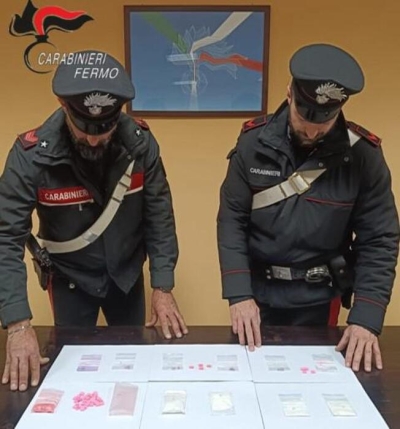 Sorpreso con cocaina e ecstasy: arrestato spacciatore