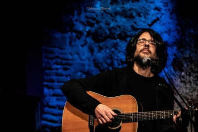 “La Balia Asciutta – Voci intime alla Bodeguita”: a inaugurare la rassegna sarà il cantautore e musicista Massimo Donno