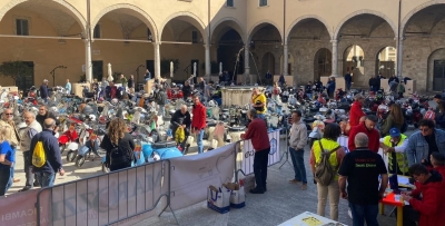 Domenica 19 aprile Ascoli farà da cornice al quarto raduno dedicato a Vespa e Vespa Sidecar
