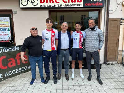 Trionfo d’un soffio per Marco Manenti in volata al Trofeo Città di Loreto