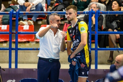 Tatarov e Petkov, i giocatori della Yuasa Battery in semifinale al Mondiale di volley