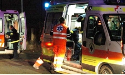 Cede il cestello elevatore, muore un operaio di 64 anni