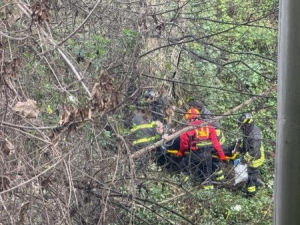 Si lancia da ponte San Francesco a Teramo: grave 50enne