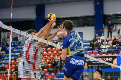 Yuasa Battery: primo set con il brivido, poi fa tutto Modena