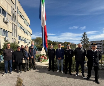 Ascoli Piceno, un momento di memoria e solidarietà per l’Arma dei Carabinieri: l’omaggio delle associazioni Diversamente Onlus e Urban