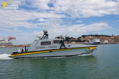 Evasori sempre più sfrontati, individuati ben 19 yacht immatricolati esteri sconosciuti al fisco