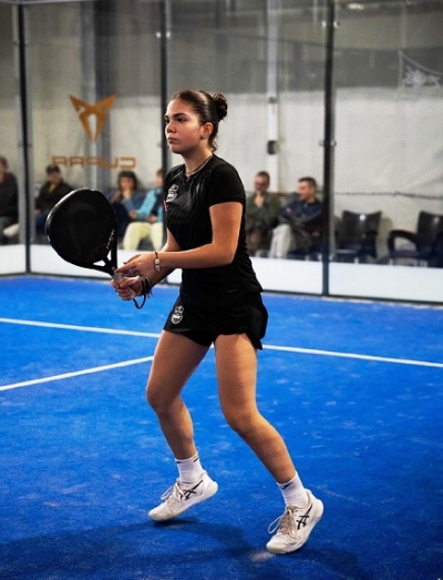 Alessia Sgattoni conquista il titolo di vice campionessa europea under 14 di padel