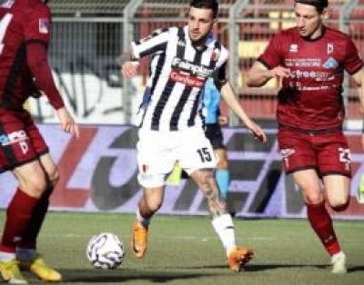 Ascoli Calcio - Tre gol al Pontedera, Picchio sempre vicino al Ravenna