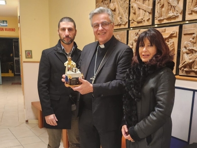 Coldiretti Ascoli Fermo e Coldiretti, la qualità Made in Italy per il Presepe: consegnata la statuina e al Vescovo di Ascoli e San Benedetto