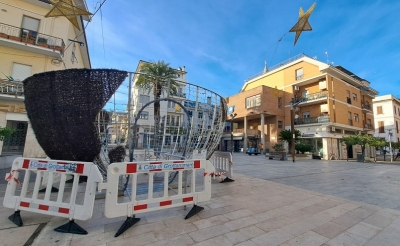 Il Globo del 43° Parallelo illuminerà il Natale in piazza Fazzini