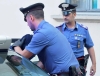 Picchia prima il cane poi il proprietario dell'animale, arrestato