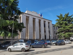 Ascoli Piceno - Tribunale a rischio sfratto, il 25 giugno si esprimer&agrave; la Corte d'Appello