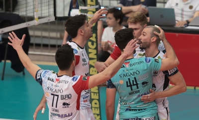 Coppa Italia Dal Monte, la Yuasa Battery appena volata in Superlega espugna Cantù