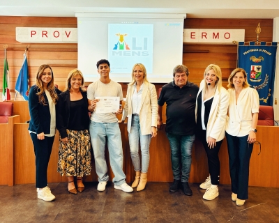 PROGETTO ALI MENS, WALID DEL LICEO ARTISTICO HA IDEATO IL LOGO 