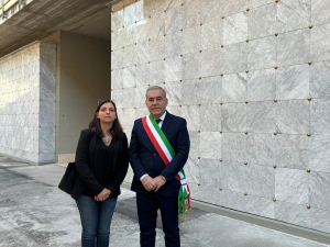 Il sindaco Antonio Spazzafumo e l&rsquo;assessore Laura Camaioni visitano il nuovo blocco di nicchie