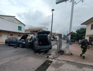 Brutto incidente a Morro d'Oro, in ospedale tre persone