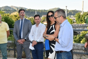 Una targa in ricordo di Aubert Virrone, giovane ascolano che salv&ograve; la vita a tre fratellini nelle acque del Castellano