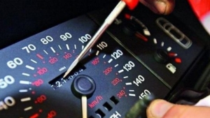 Truffe dei chilometri scalati da auto, sequestri per oltre 4,3 milioni