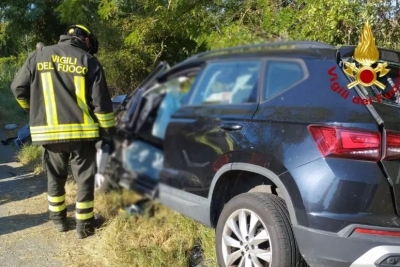 Con l'auto sfonda il guard rail, ragazzo a Torrette