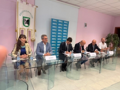 FIRMATO OGGI L&rsquo;ACCORDO PER IL RIORDINO DEL TRASPORTO PUBBLICO E LA SPERIMENTAZIONE DI SOLUZIONI INNOVATIVE DI MOBILIT&Agrave; NELLA BASSA VALLE DEL FOGLIA