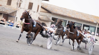 Trotto ed imprenditoria, all&rsquo;ippodromo &ldquo;San Paolo&rdquo; un evento motivazionale tra agonismo ed eleganza